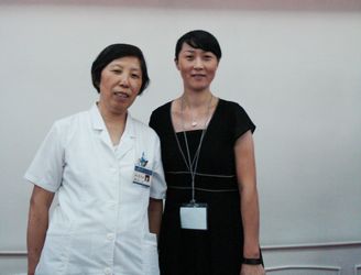与北医六院贾美香教授合影